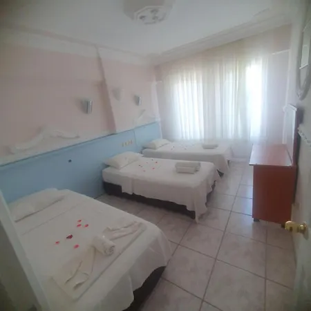 Hotel Sacide 2*